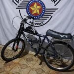 PM apreende bicicleta motorizada após fuga frustrada de adolescente em Coroados