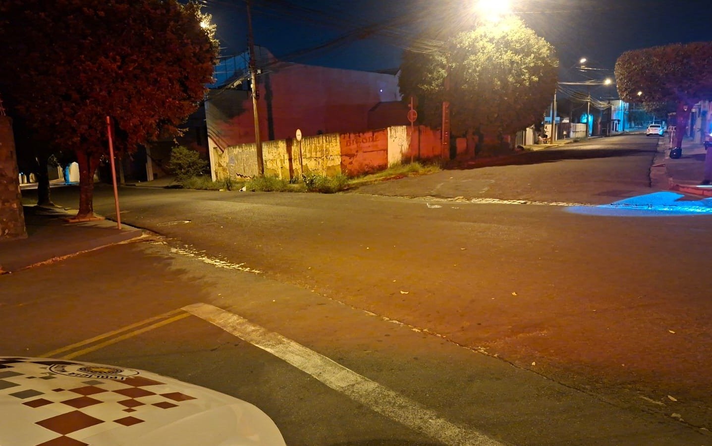 Batida entre duas motos deixa quatro feridos no bairro Silvares, em Birigui