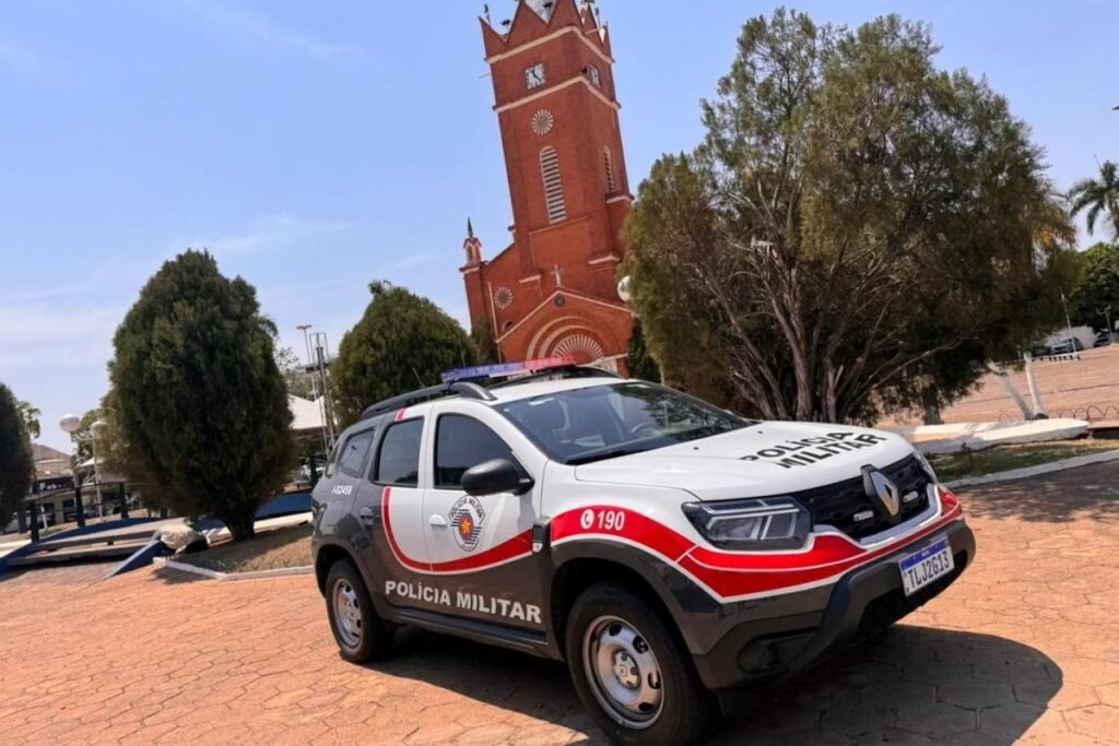 buritama-recebe-nova-viatura-para-reforcar-o-patrulhamento-da-policia-militar-68dd8302e85e0