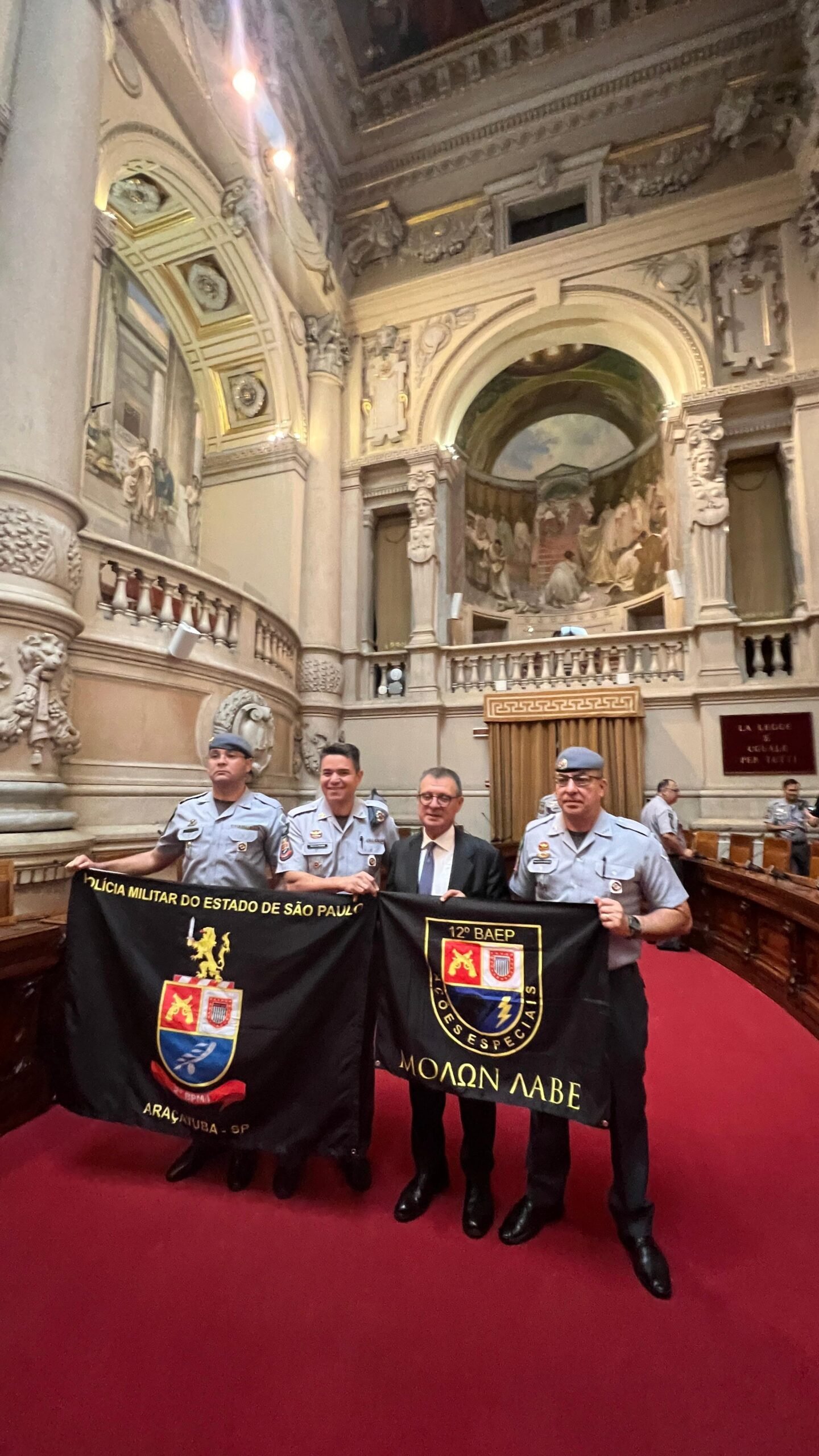 Oficiais da Polícia Militar de Araçatuba fazem estudos de doutorado em Roma