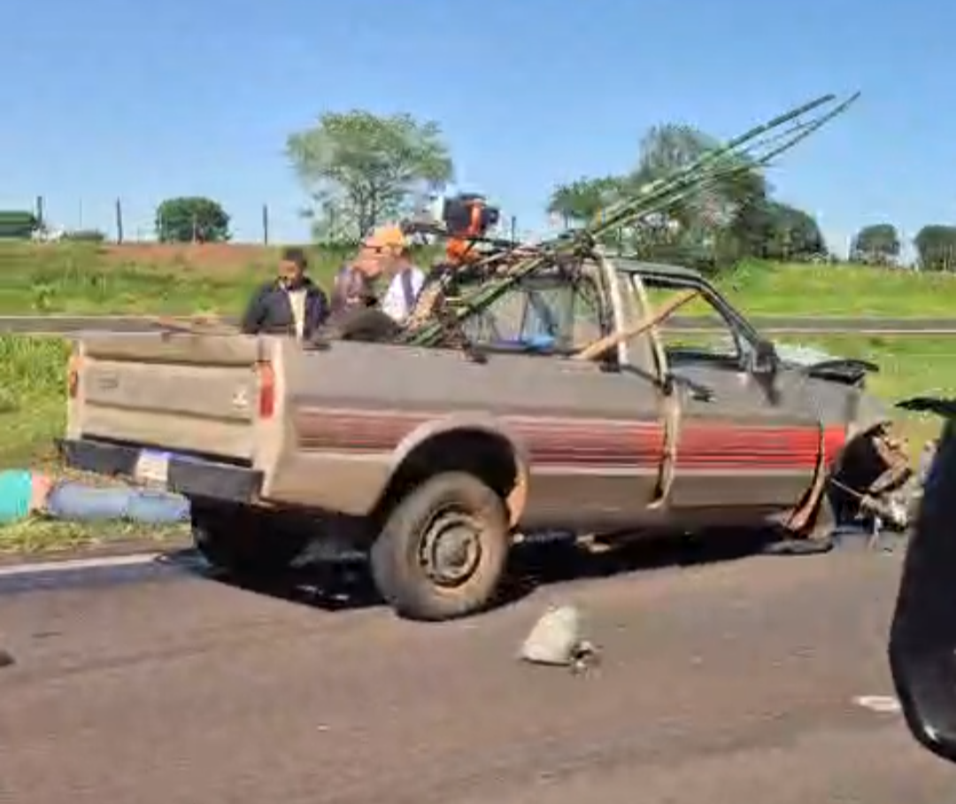 Colisão entre Pampa e caminhão de diesel deixa dois feridos na Marechal Rondon, em Birigui